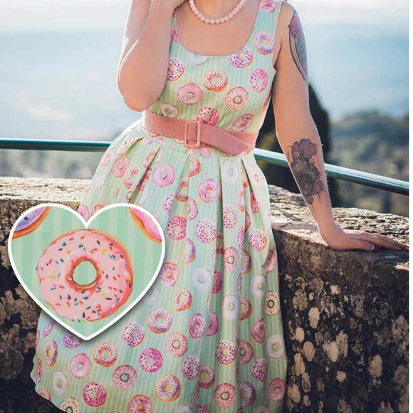 Dolly & Dotty - Amanda Mint Striped Donut Tea Dress (Size US 16/UK 20) - Picture 1 of 4